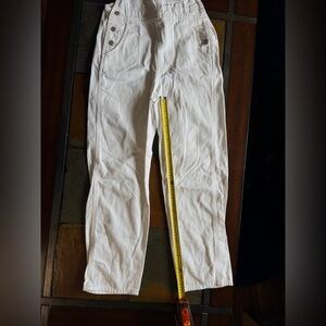Levi’s Strauss white bib overalls woman’s 14” waist western one piece jean 28